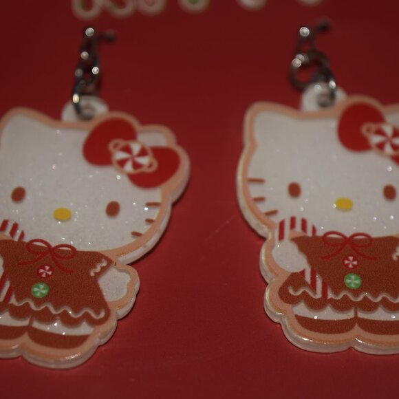 Clarie's Hello kitty gingerbread earrings - Picture 2 of 8
